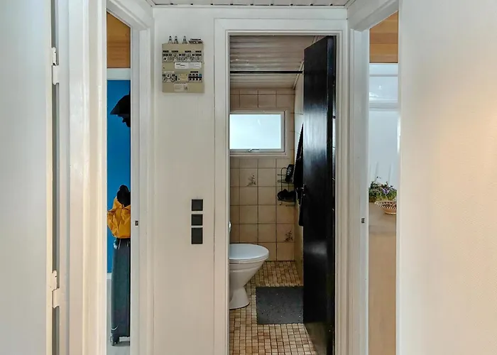3 Bedroom Cozy In *